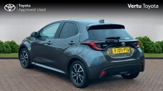 Toyota Yaris 1.5 Hybrid Design 5dr CVT Hybrid Hatchback